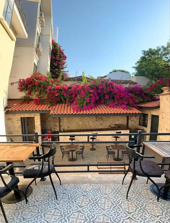 Solo Boutique Hotel Antalya 3*,